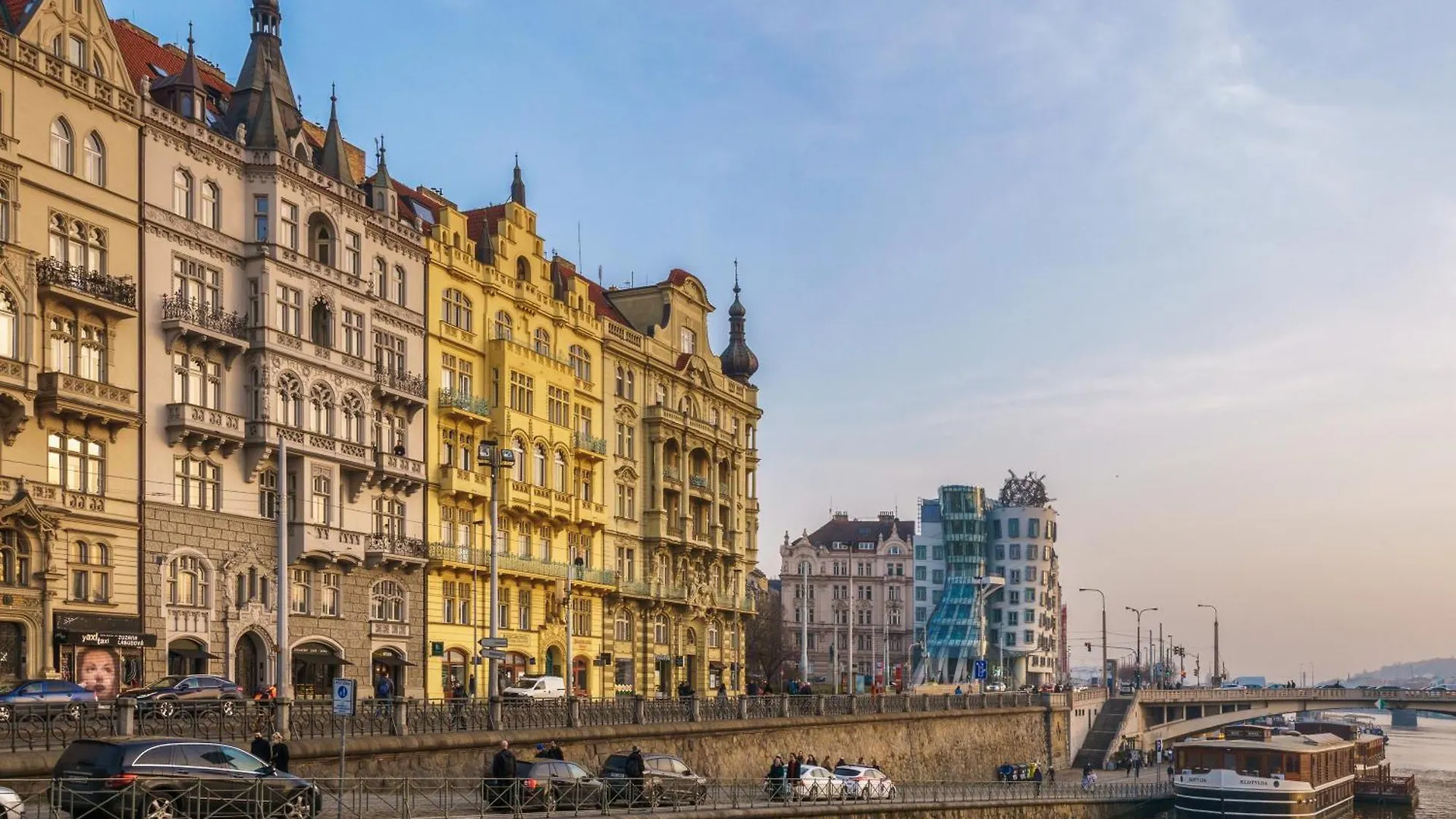 Aparthotel River Dance Suites By Adrez Praha