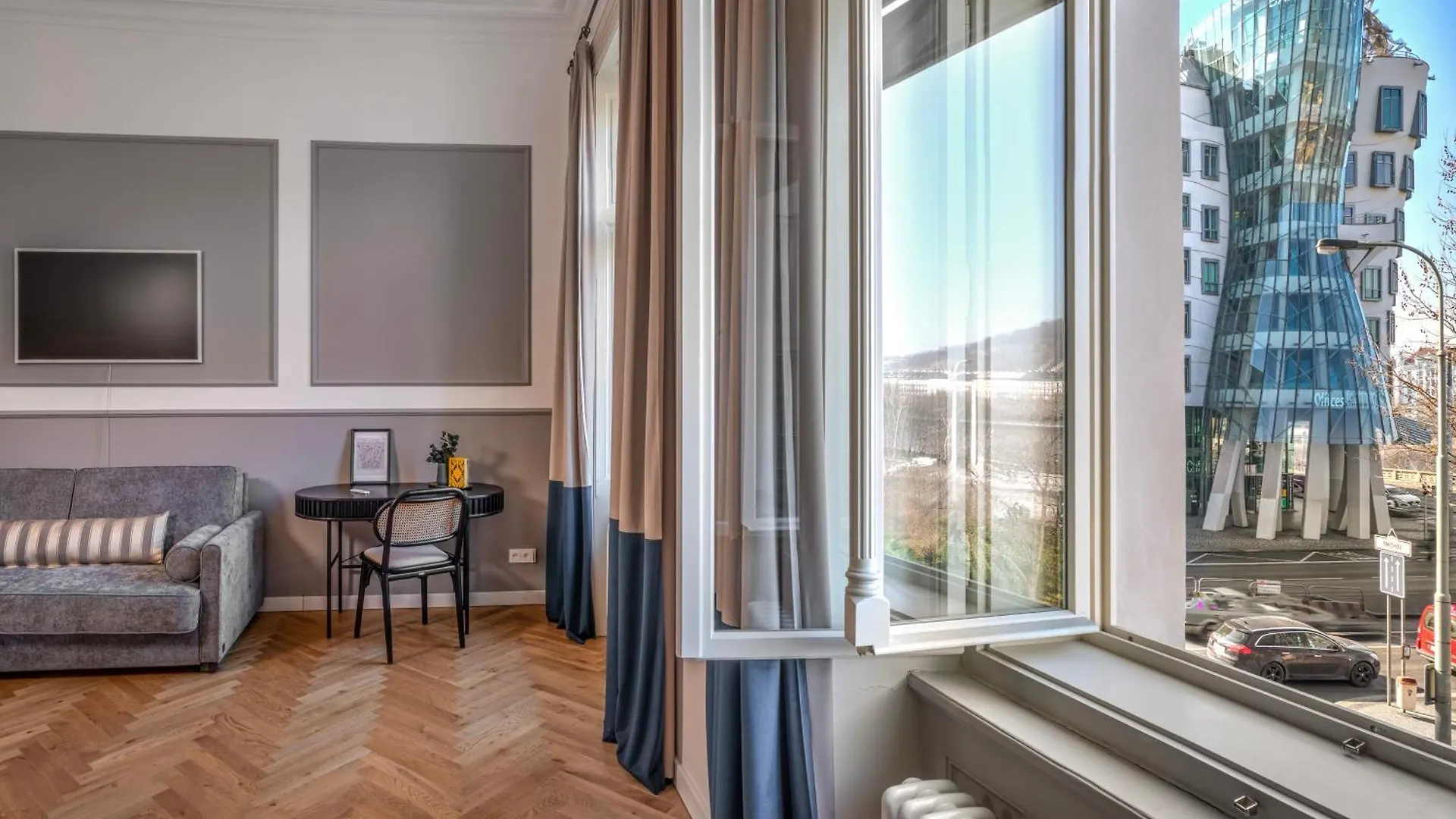 River Dance Suites By Adrez Praha Aparthotel